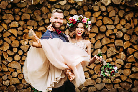 Fotógrafo de casamento Valeriya Yaskovec (tkachykvalery). Foto de 24 de outubro 2016