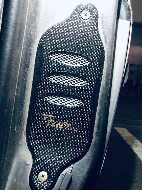 スプリンタートレノのdoorカーボンエアーダクトに関するカスタム事例の投稿画像2枚目