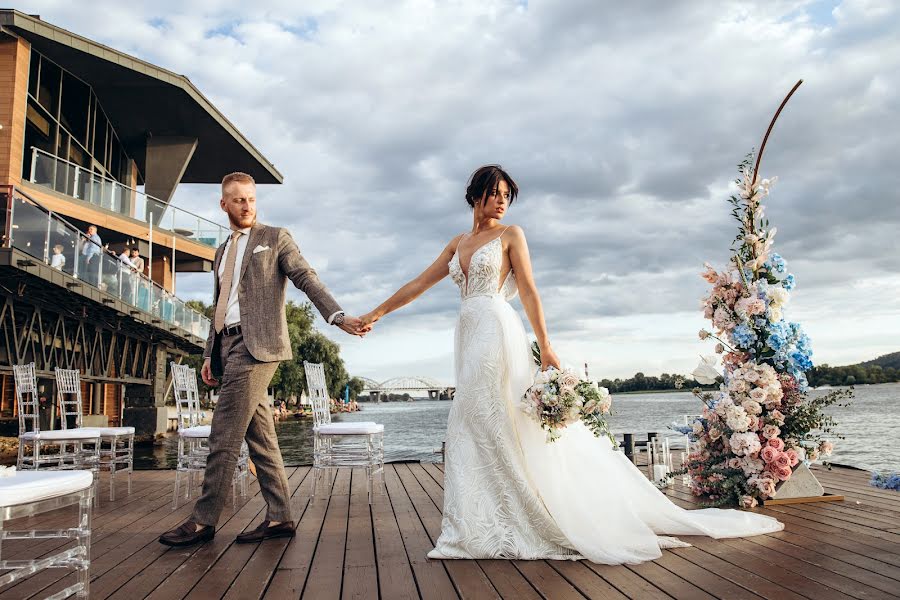 Fotógrafo de casamento Yuliia Miroshnyk (miroshnyk). Foto de 12 de janeiro 2021