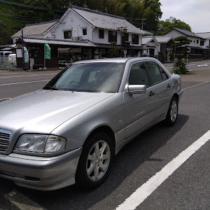 Cクラス セダン W202