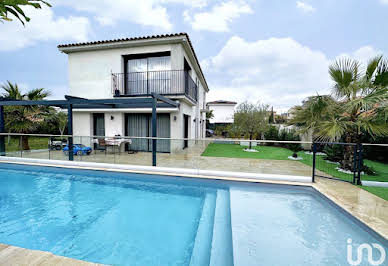 House with pool 1