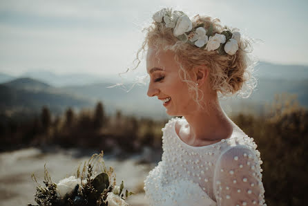 Jurufoto perkahwinan Jasmin Čizmović (cjweddingz). Foto pada 21 Julai 2020