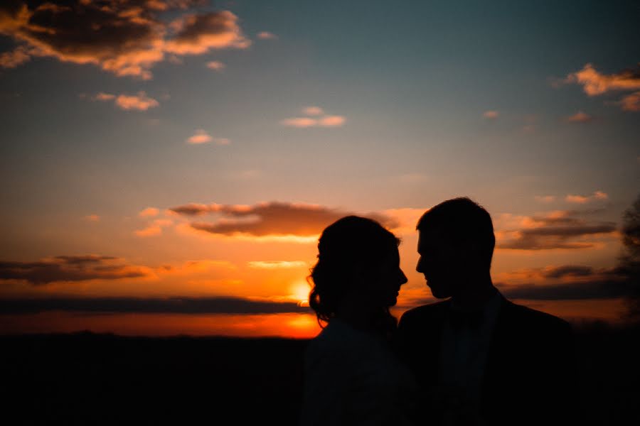 Fotógrafo de casamento Polina Rumyanceva (hecate). Foto de 23 de maio 2016