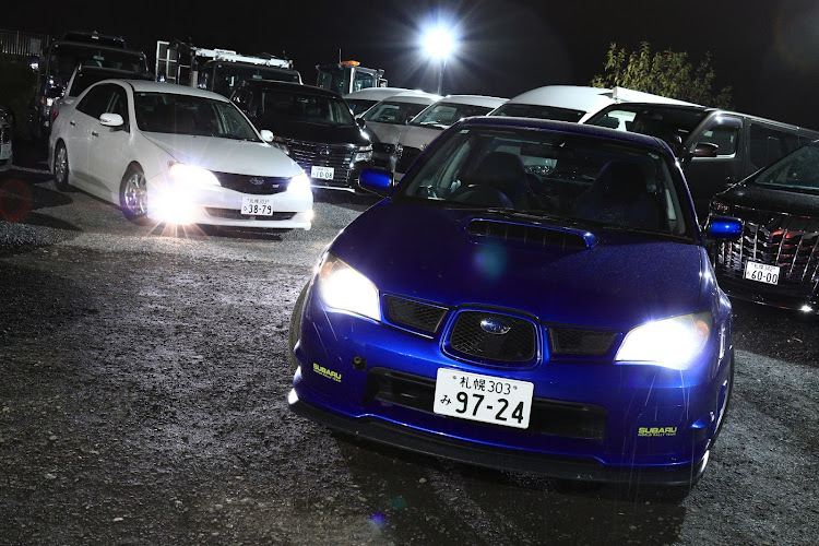 インプレッサ WRXの納車されました・スタッドレスタイヤへ交換に関するカスタム事例の投稿画像1枚目