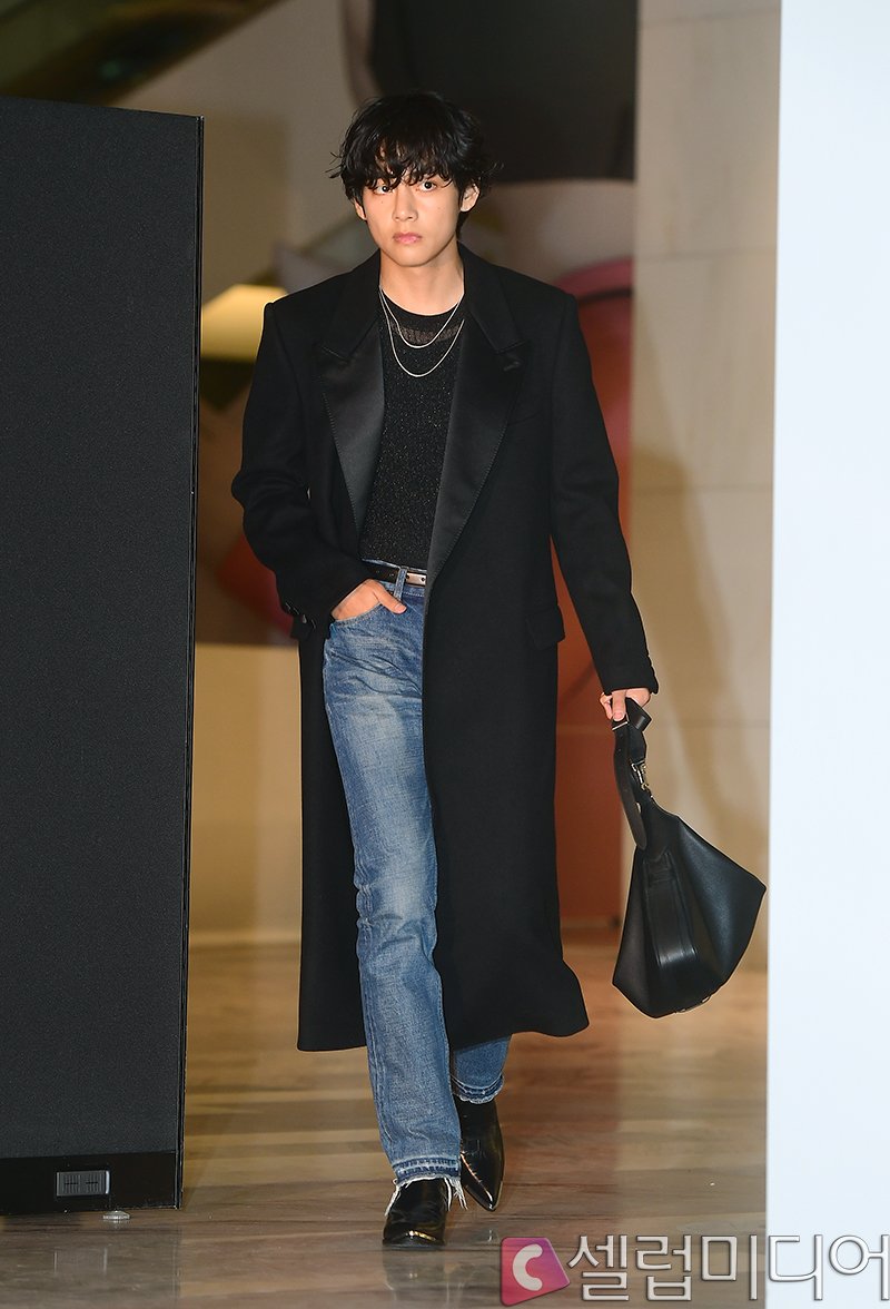 World Music Awards on X: #BTS' #V displays his influence as brand  ambassador for #CELINE, selling out various items immediately from his look  at the opening of CELINE's pop-up store in Seoul