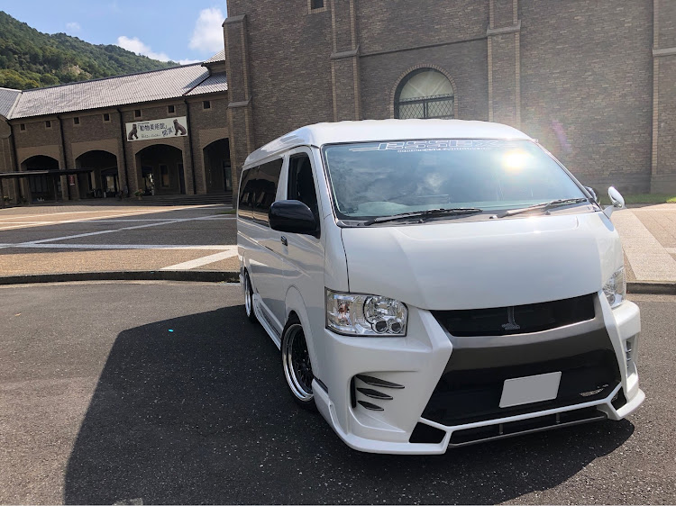 ハイエースワゴンのマフラー交換・ドライブに関するカスタム事例の投稿画像5枚目