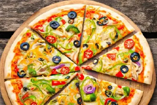 Panner Mix Vegetable Pizza