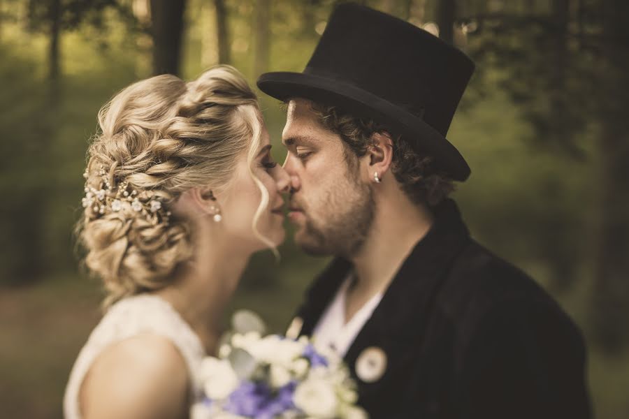 Wedding photographer Christian Plaum (brautkuesst). Photo of 4 January 2020