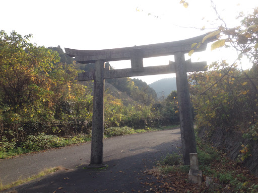 大根地神社鳥居