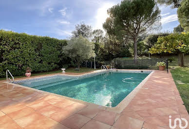 House with pool and terrace 2