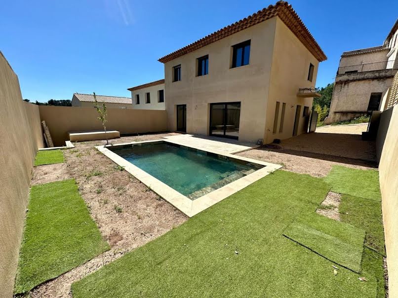 Vente villa 4 pièces 124 m² à La Motte (83920), 416 000 €