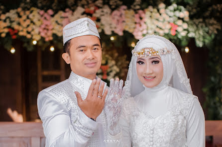 Wedding photographer Zaenal Arifin (arryagalery). Photo of 16 December 2019