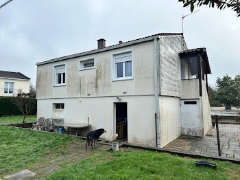 maison à Saint-Pierre-Montlimart (49)