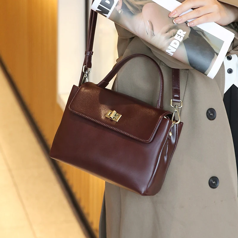 Bolsa de ombro feminina de alta qualidade Sofisticação e durabilidade em um só produto Design elegante e funcional Perfeita para o dia a dia e eventos especiais