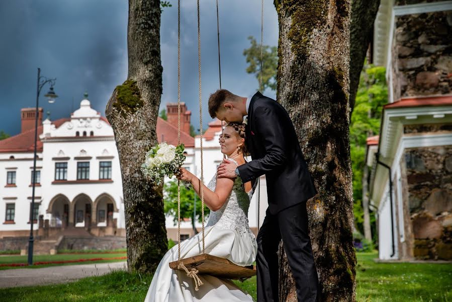 Fotógrafo de casamento Aistė Pranculienė (auksinefoto). Foto de 4 de outubro 2018