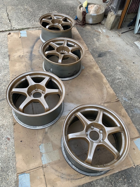 インプレッサ WRX STIのホイール塗装・DIYに関するカスタム事例の投稿画像4枚目