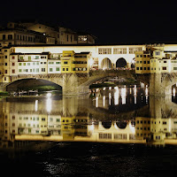 Firenze di notte riflessa