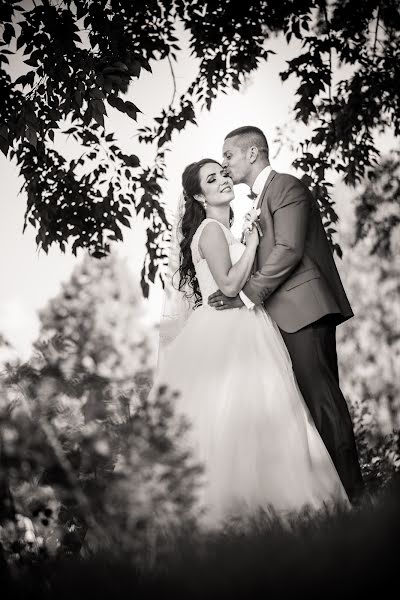 शादी का फोटोग्राफर Cherestes Janos (cjphoto)। जून 22 2016 का फोटो