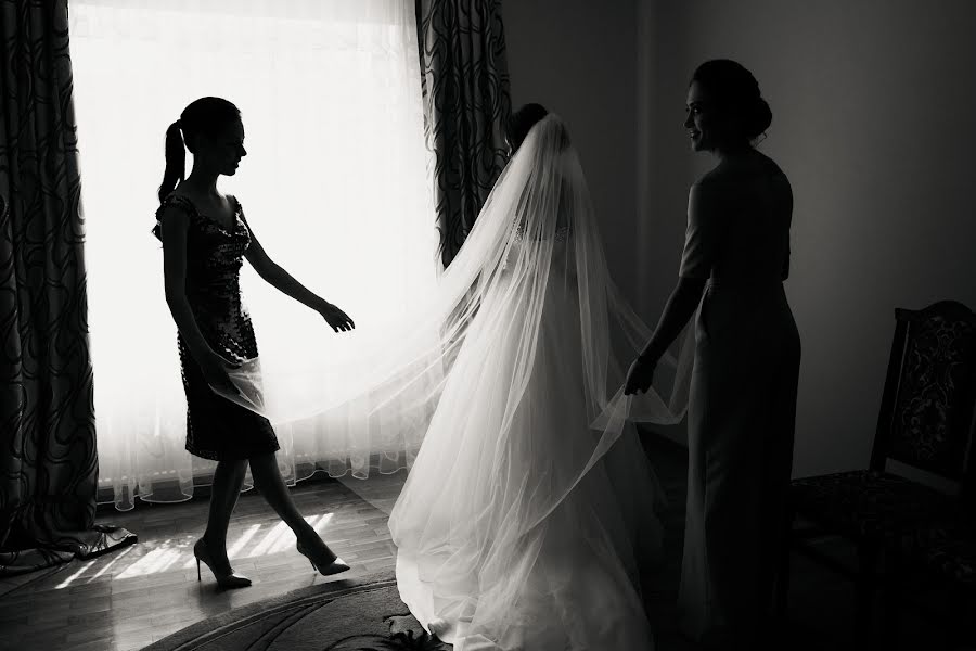 Fotógrafo de bodas Yuliya Ogarkova (jfoto). Foto del 13 de junio 2018