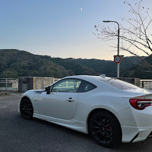 86