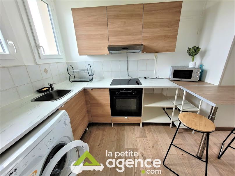 Location meublée appartement 3 pièces 53.34 m² à Montluçon (03100), 550 €