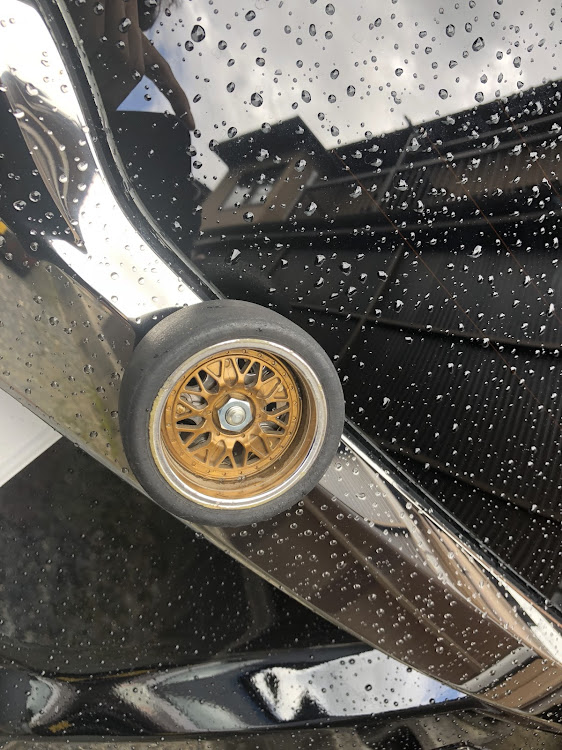 フィットの洗車・リアワイパーキャップ・two-k魂・フルオープン・洗車したら雨が降る。に関するカスタム事例の投稿画像11枚目
