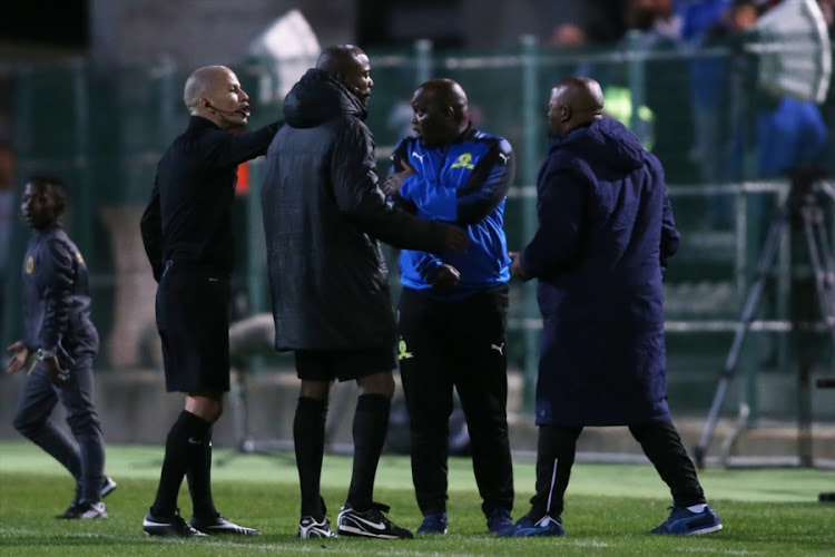 Mamelodi Sundowns' head coach Pitso Mosimane challenges referee Victor Gomes' decision during the Absa Premiership match away at Cape Town City FC at Athlone Stadium on February 02, 2018 in Cape Town, South Africa.