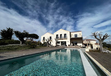 Maison avec piscine et terrasse 10