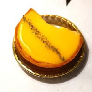 Leslie pâtisserie & bistro 雷斯理