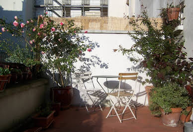 Apartment with terrace 19