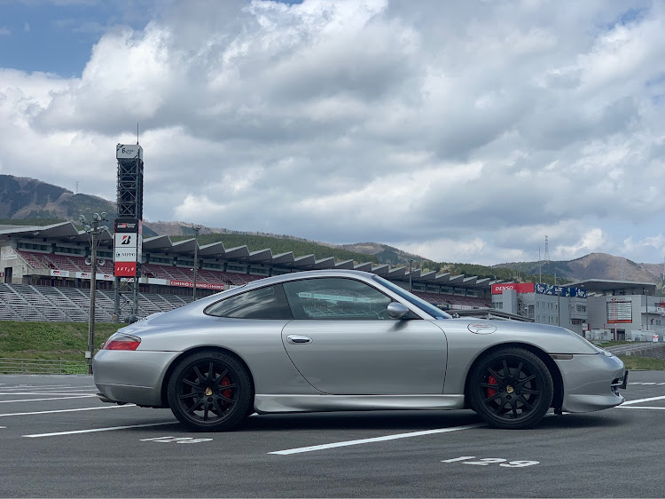 911 クーペの富士スピードウェイ・porsche911・porsche996・春の交通安全週間・ランチに関するカスタム事例の投稿画像1枚目