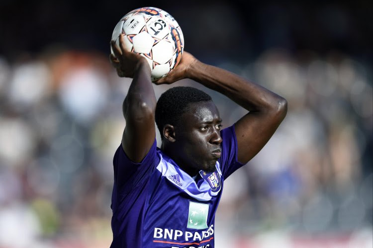 Anderlecht vier tot zes weken met Badji op de rechtsachter