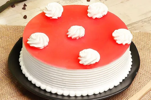 Strawberry Classic Cake