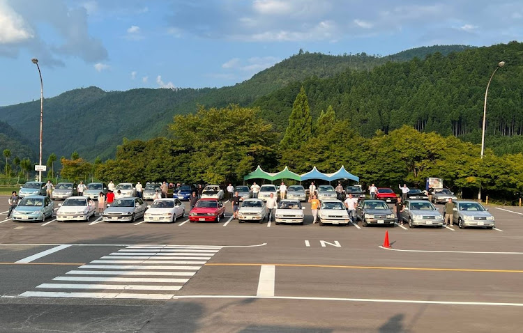 見てのとおりさんが投稿したオフ会告知・嵐山高雄パークウェイ・高雄大駐車場・5ナンバーセダン・プログレに関するカスタム事例の投稿画像4枚目