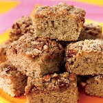 Banana Cake with Pecan-Crumb Topping was pinched from <a href="http://www.goodhousekeeping.com/recipefinder/banana-cake-pecan-crumb?src=soc_fcbk" target="_blank">www.goodhousekeeping.com.</a>