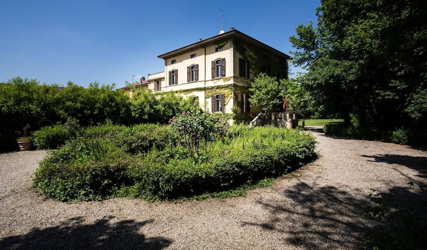 Villa avec piscine et jardin Acquanegra Cremonese