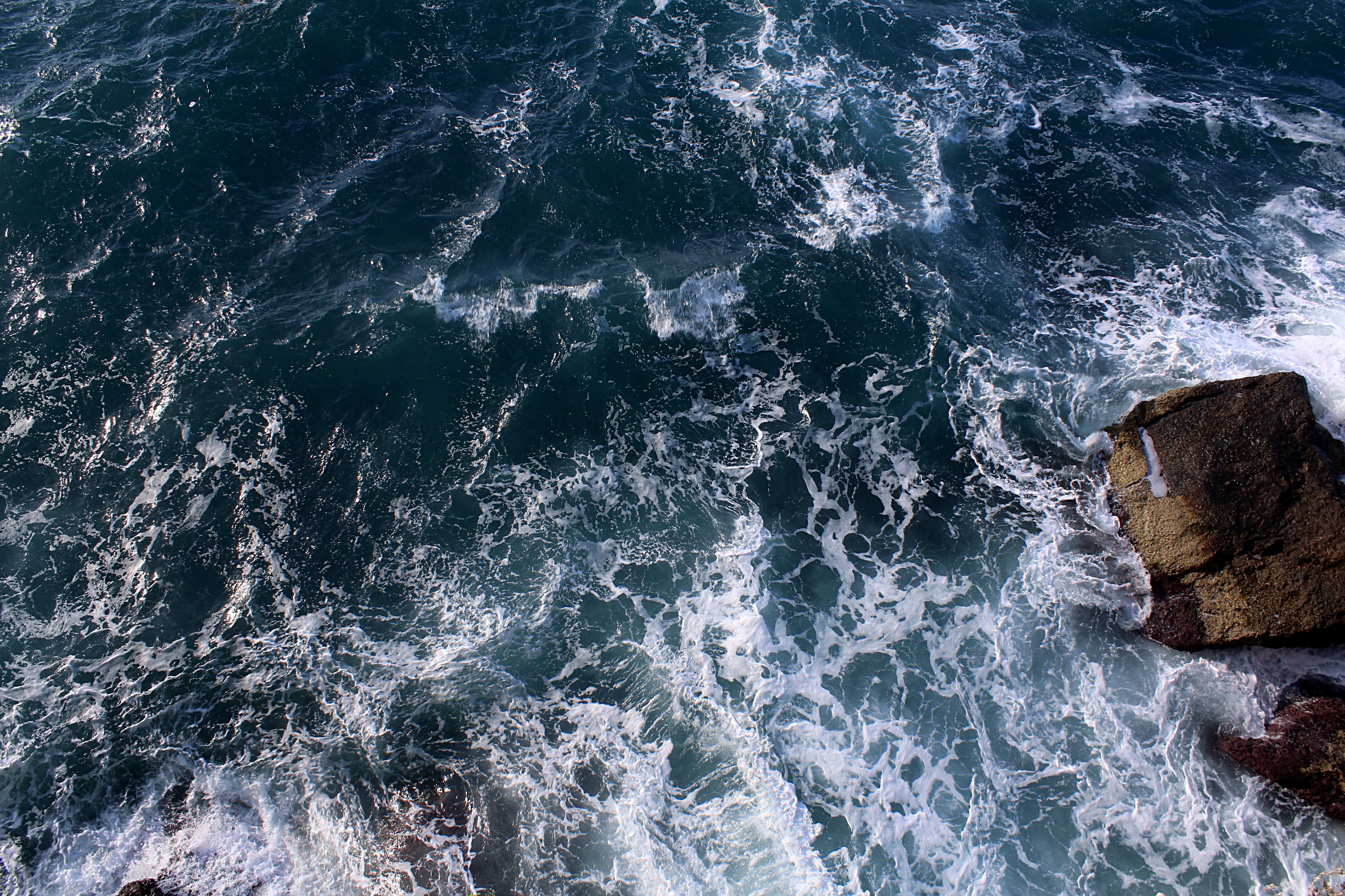 Un tutto dove l'acqua è più blu. di yuna57