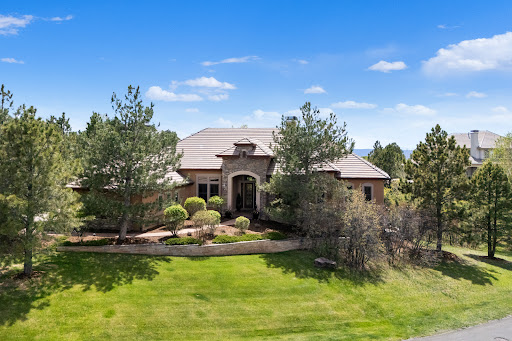 Modern house with landscaped garden - Prestige property for sale in Castle Rock, 4 bedrooms
