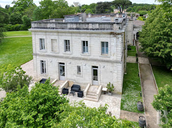 château à Bordeaux (33)