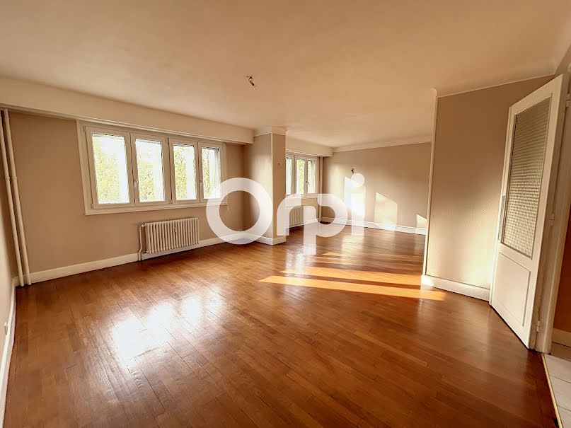 Location appartement 5 pièces 120 m²