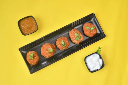 Veg Kurkure Momos [6 Pieces]