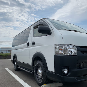 ハイエースバン GDH206V