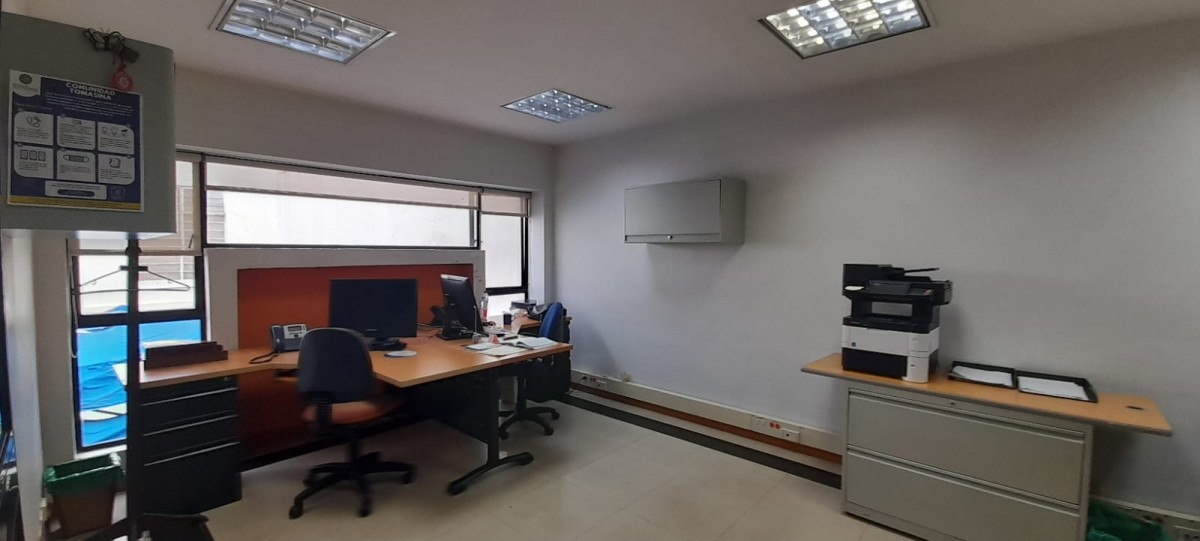 Oficina En Venta - Quinta Camacho, Bogota