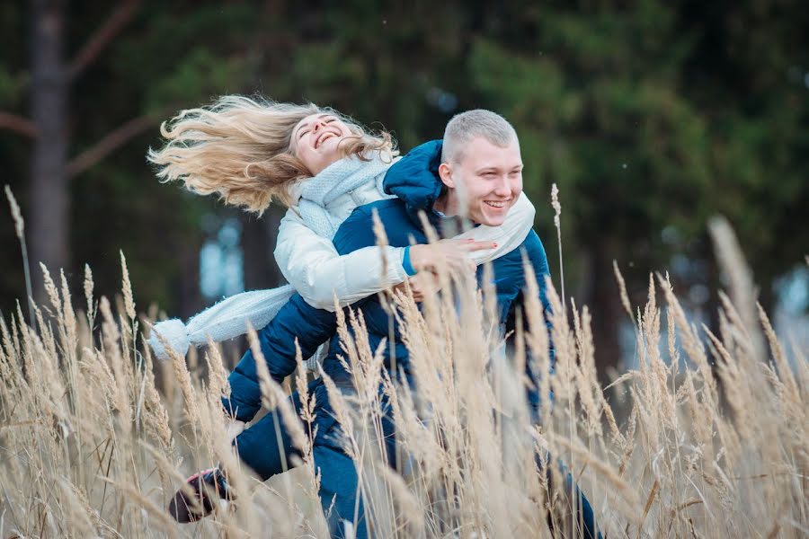 Fotógrafo de casamento Natalya Kolesnichenko (nataliamoon). Foto de 18 de novembro 2014