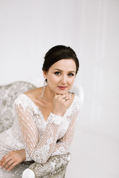 Hääkuvaaja Yulya Emelyanova (julee). Kuva otettu 13. helmikuuta 2019