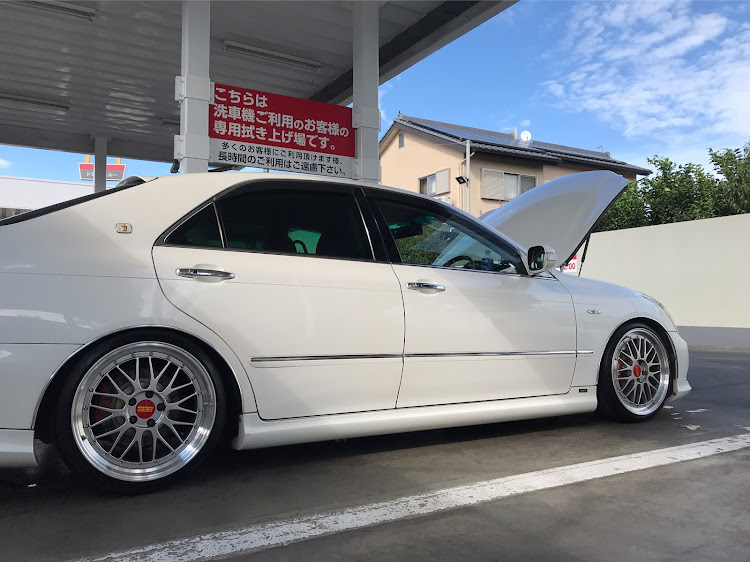 クラウンアスリートの飯塚MT・洗車に関するカスタム事例の投稿画像1枚目