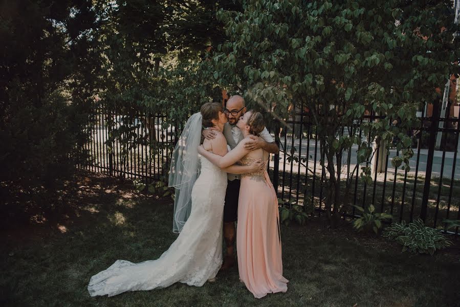 Wedding photographer Nicole Amos (nicolealexphoto). Photo of 9 May 2019