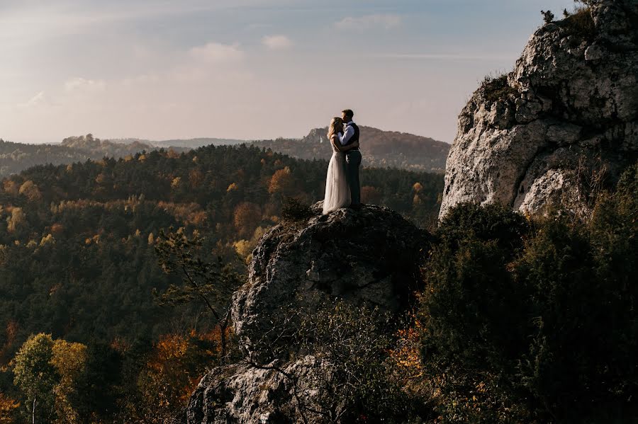 婚禮攝影師Łukasz Świtek（switekeu）。2022 2月8日的照片