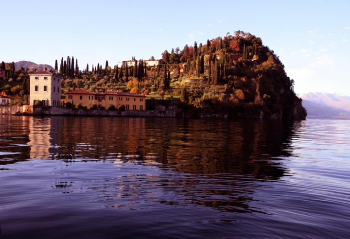 Paesaggio autunnale di piolo