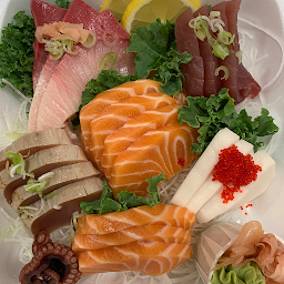 5. Sashimi Moriwase Combo (20 Pieces)